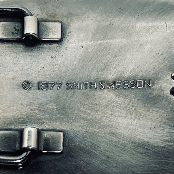 Vintage Silver Tone 1852 - 1977 Smith & Wesson Belt Buckle (5904) - Picture 7 of 7